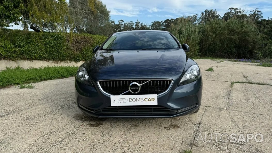 Volvo V40