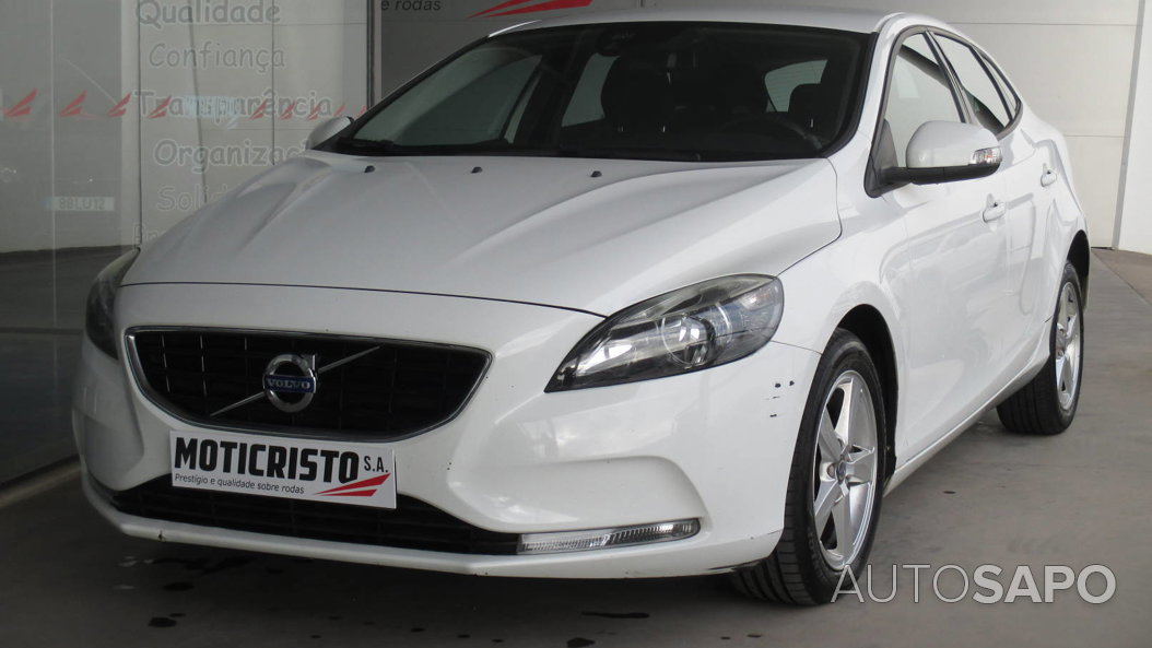 Volvo V40