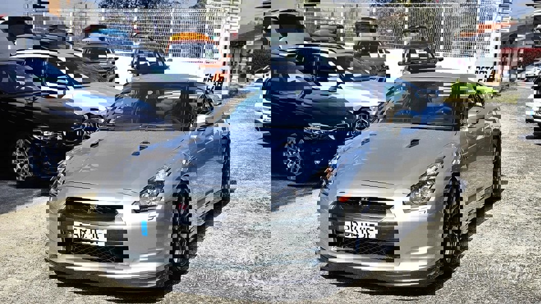Nissan GT-R