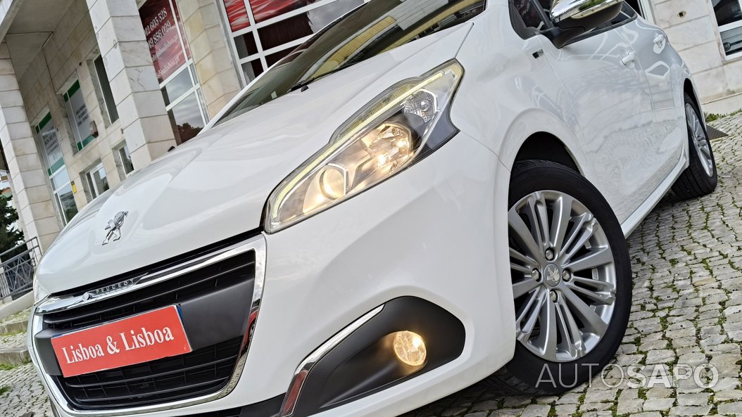 Peugeot 208 1.6 Blue HDI Style
