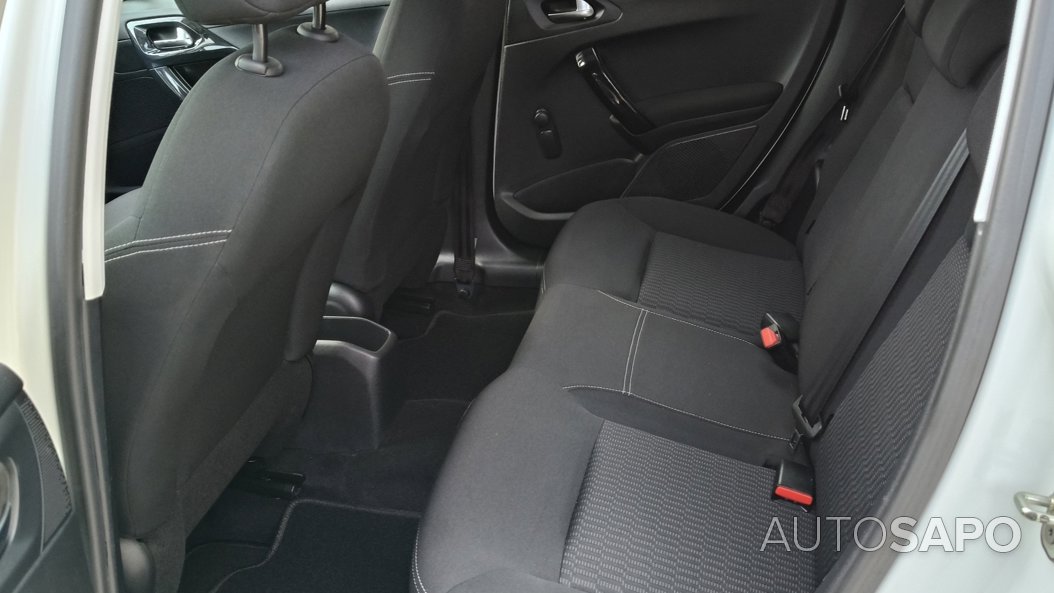 Peugeot 208 1.6 Blue HDI Style