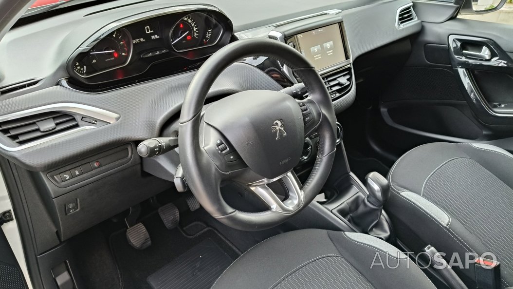 Peugeot 208 1.6 Blue HDI Style