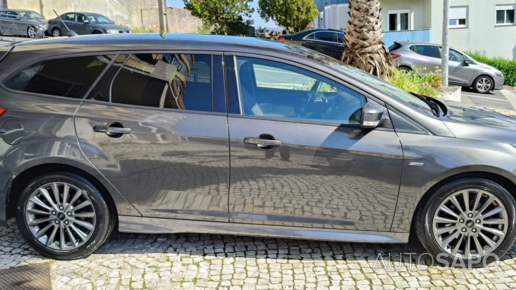 Ford Focus 1.5 TDCi EcoBlue ST-Line