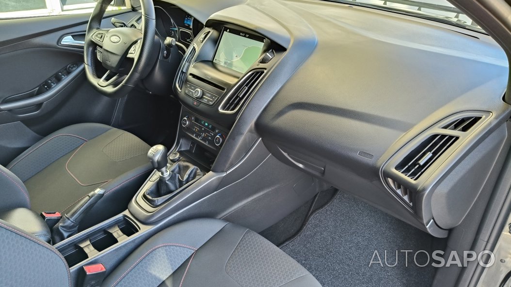 Ford Focus 1.5 TDCi EcoBlue ST-Line