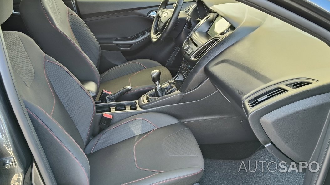 Ford Focus 1.5 TDCi EcoBlue ST-Line