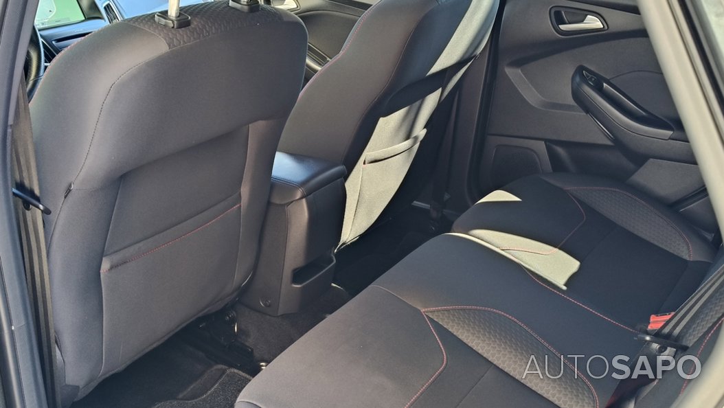 Ford Focus 1.5 TDCi EcoBlue ST-Line