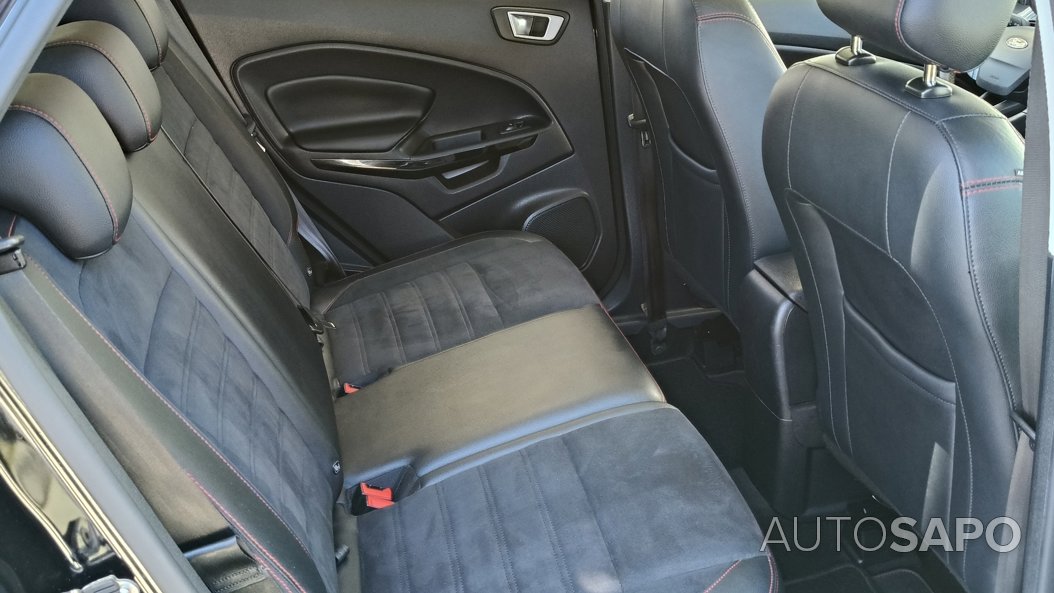 Ford Ecosport 1.0 EcoBoost ST-Line Black Edition