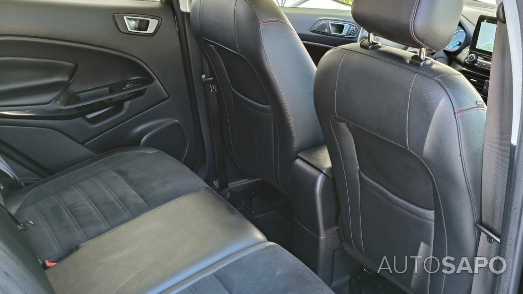 Ford Ecosport 1.0 EcoBoost ST-Line Black Edition
