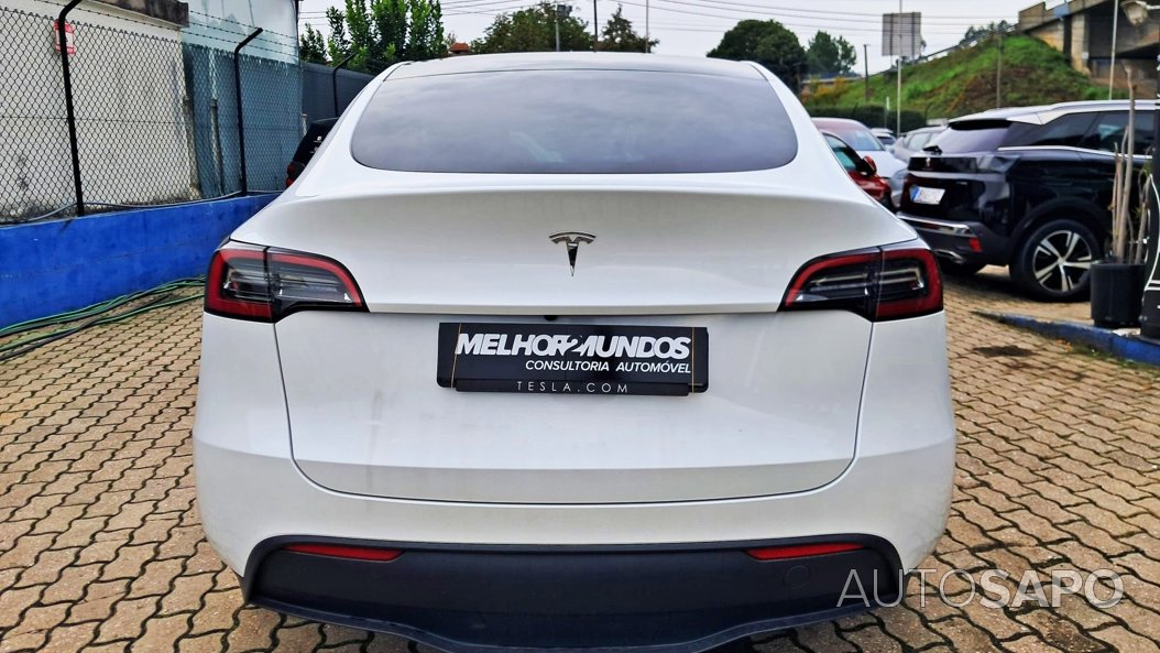 Tesla Model Y — photo 5