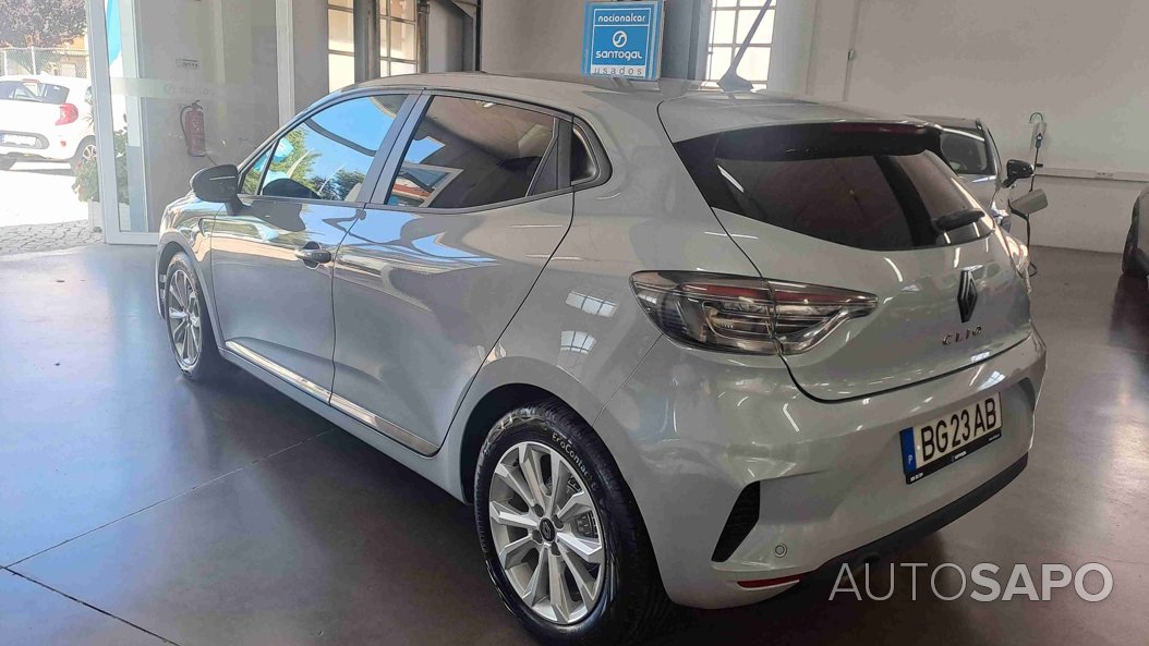 Renault Clio 1.0 TCe Evolution - 91cv - 5P foto 4