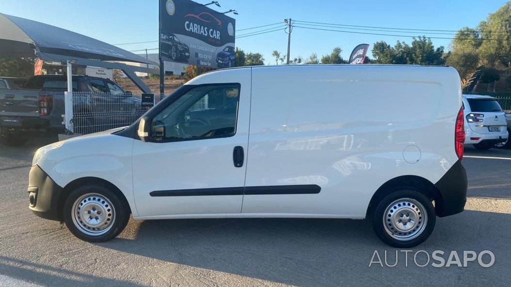Opel Combo 105cv - 5P foto 5