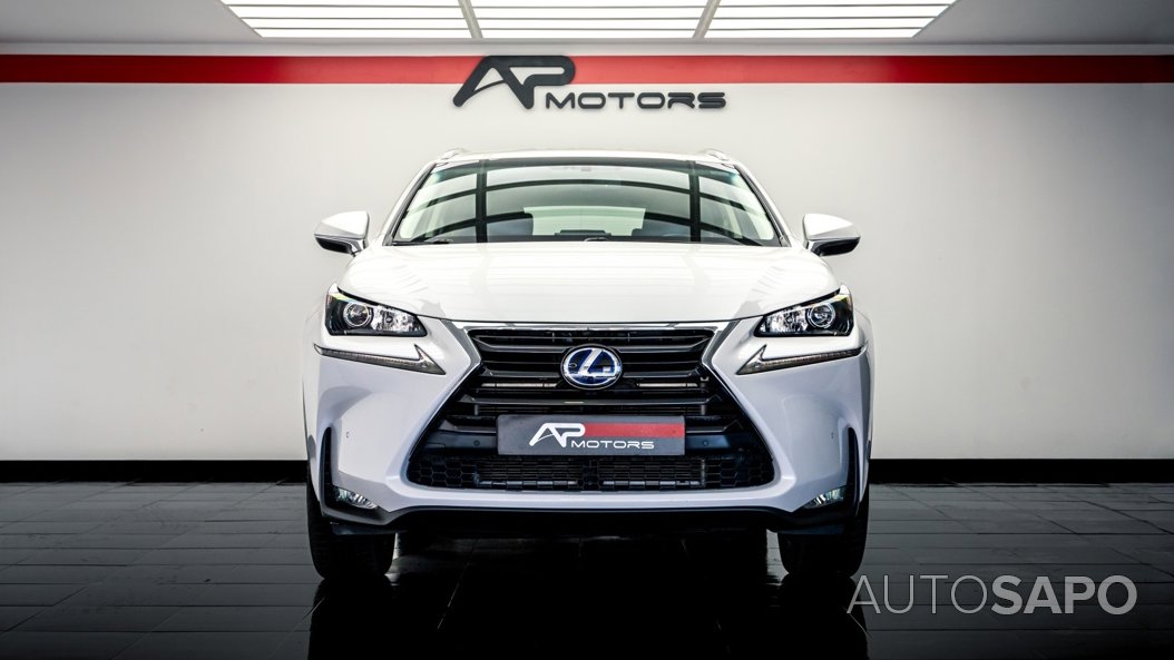 Lexus NX 197cv - 5P foto 2