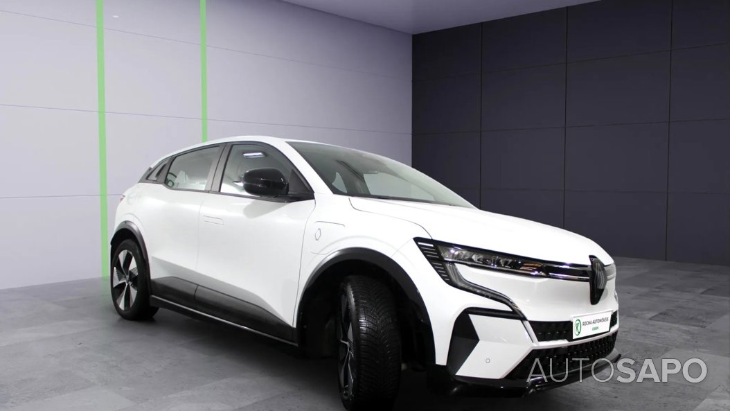 Renault Megane E-Tech — photo 4