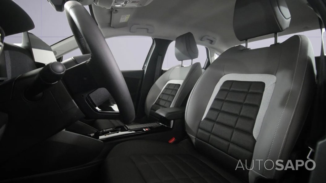 Citroen e-C4 156cv - 5P foto 4