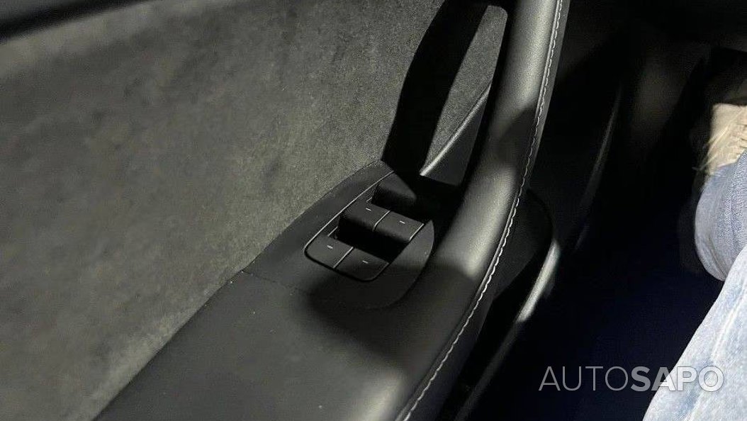Tesla Model 3 — photo 5