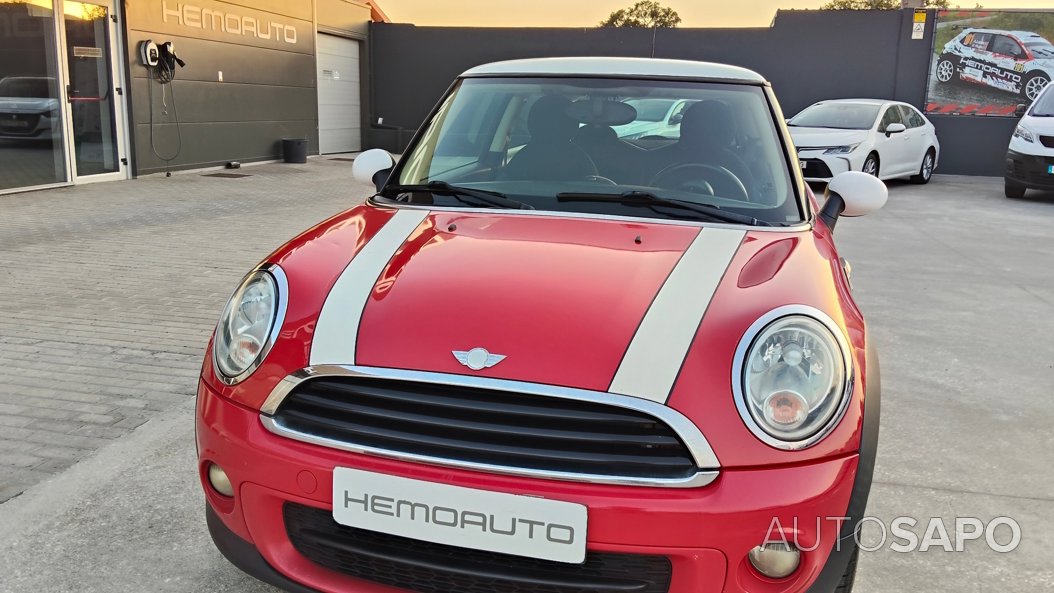 MINI One — photo 3