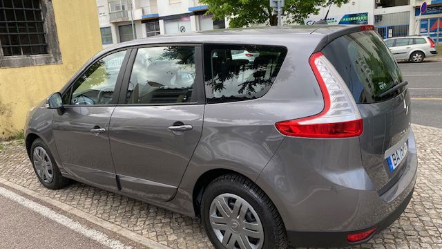 Renault Grand Scénic 1.5 dCi Dynamique S 7L. de 2014