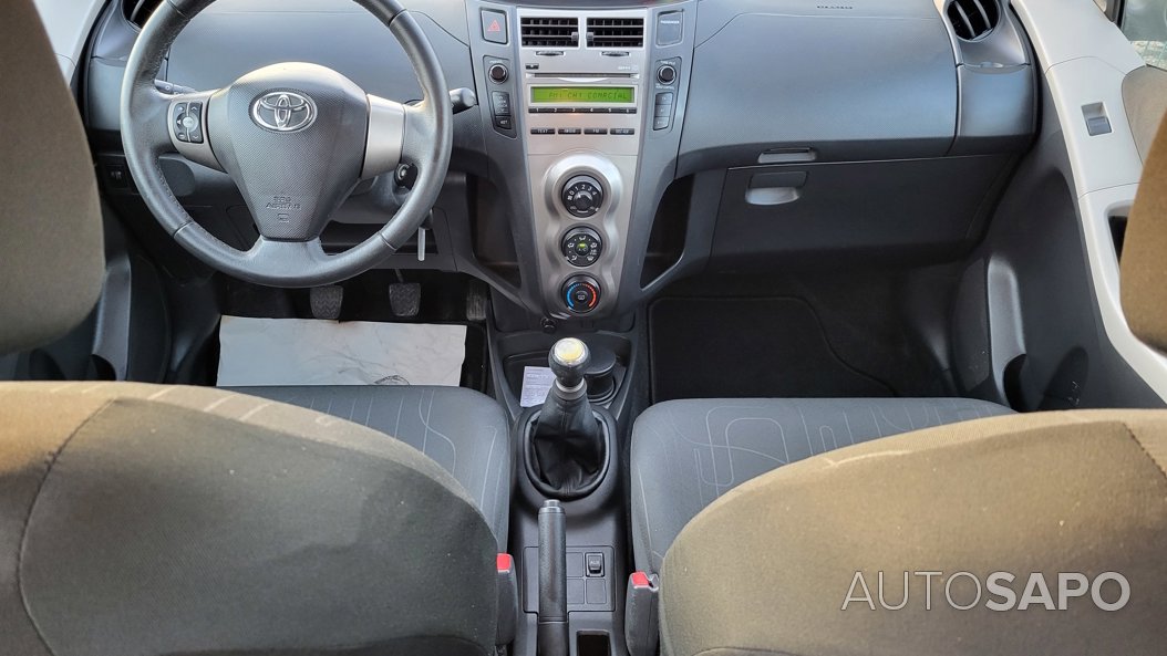 Toyota Yaris 1.0 VVT-i Comfort+AC